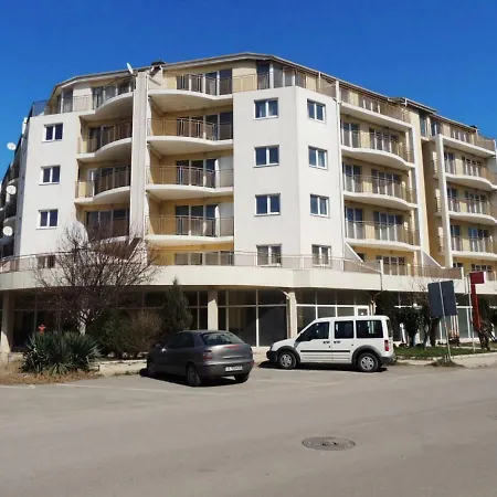 1 Улица „Солна“ * Pomorie